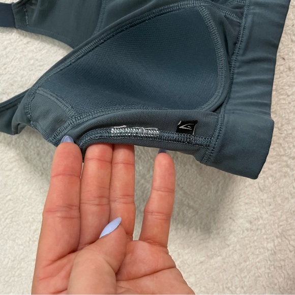 Gymshark Racer Back Sports Bra - Picture 6 of 6